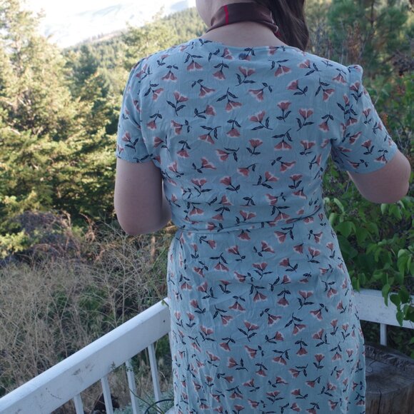 Retro 80s Floral Dress - Picture 7 of 9